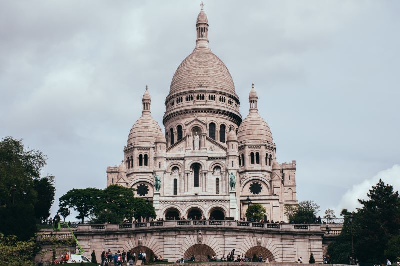 Le groupe Hiporesa, c'est 20 hôtels au centre de Paris, des offres avec la garantie du meilleur tarif